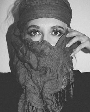 趙薇繼子曬小四月合影，兄妹感情讓人羨慕，網(wǎng)友：求同款哥哥