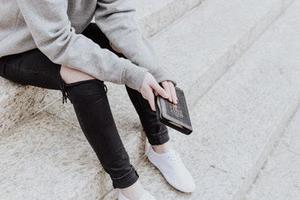生與死，離與別