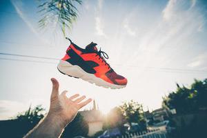 多領(lǐng)域特征模型有效性維護(hù)機(jī)制的研究現(xiàn)狀分析