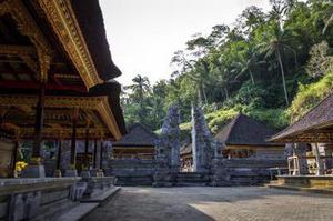 把肖戰(zhàn)放在首位，不跟風(fēng)意見(jiàn)領(lǐng)袖，尊重原創(chuàng)，肖戰(zhàn)粉絲這次能做到