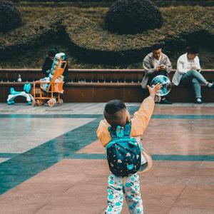 把肖戰(zhàn)放在首位，不跟風(fēng)意見領(lǐng)袖，尊重原創(chuàng)，肖戰(zhàn)粉絲這次能做到