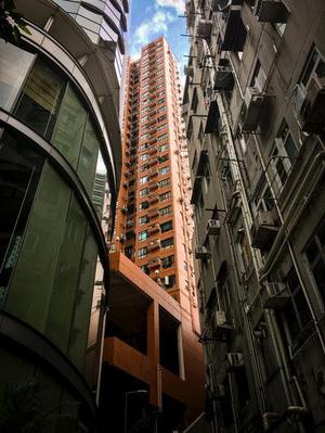 不要活在別人的嘴巴里