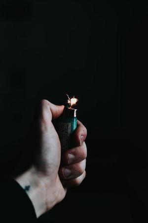 駿性腐蝕品槽車泄漏處置對策探究