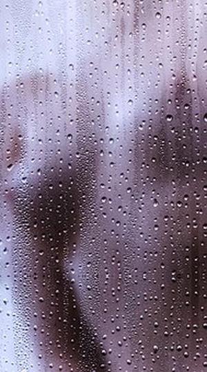 王健專覽銀發(fā)人確?？鞓?lè)方法