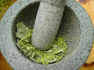 我是一個(gè)在黑暗中，大雪紛飛的人吶——木心