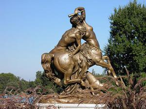 把肖戰(zhàn)放在首位，不跟風(fēng)意見領(lǐng)袖，尊重原創(chuàng)，肖戰(zhàn)粉絲這次能做到