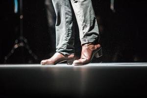 為滿足平安夜大量人流通行