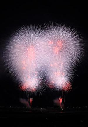 為滿足平安夜大量人流通行