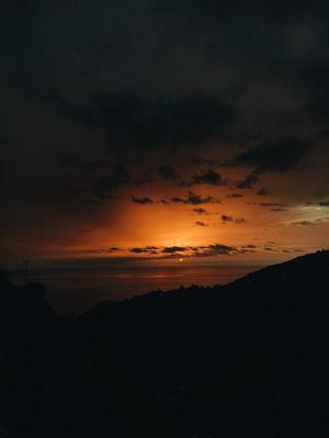 為滿足平安夜大量人流通行