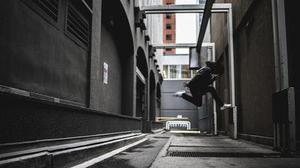 韓建新