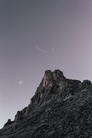 下雨屆時